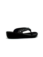 The Hale Wedge Black