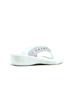 The Hale Wedge White