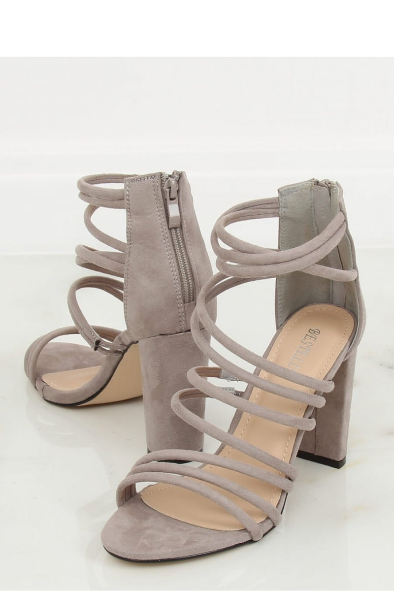 Heel sandals model 133107 Inello