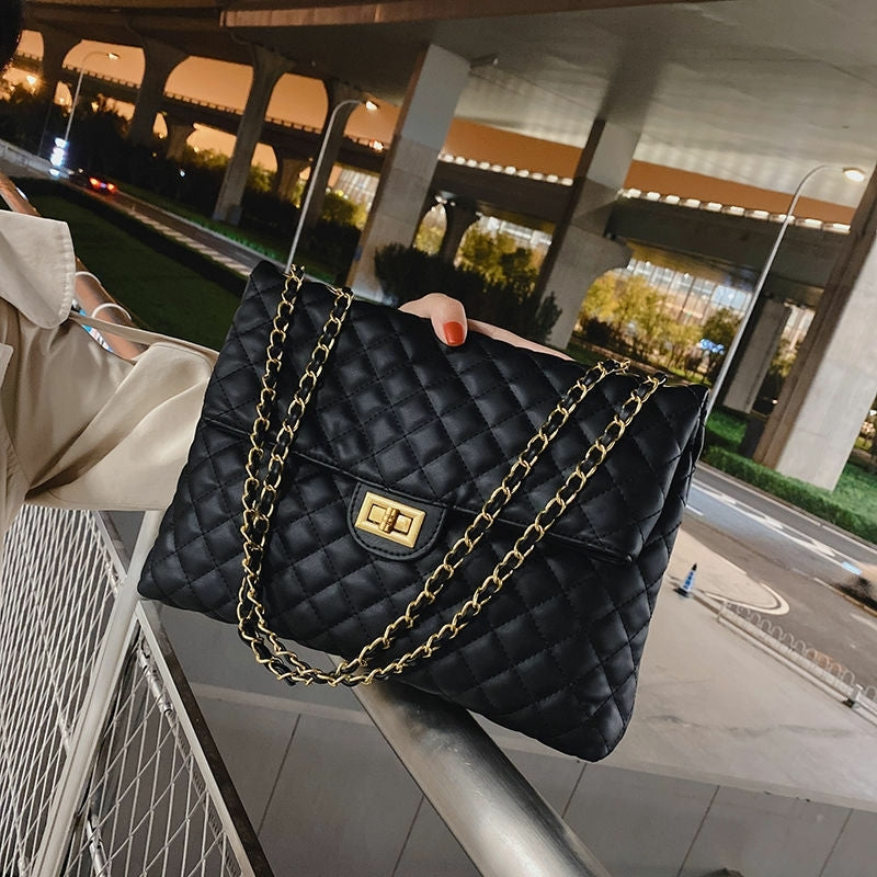 Beautiful handbags for ladies