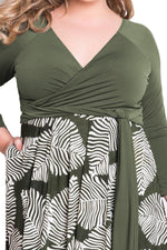 Green Plus Size 3/4 Sleeve Contrast Print Dress