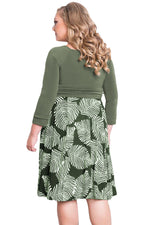 Green Plus Size 3/4 Sleeve Contrast Print Dress