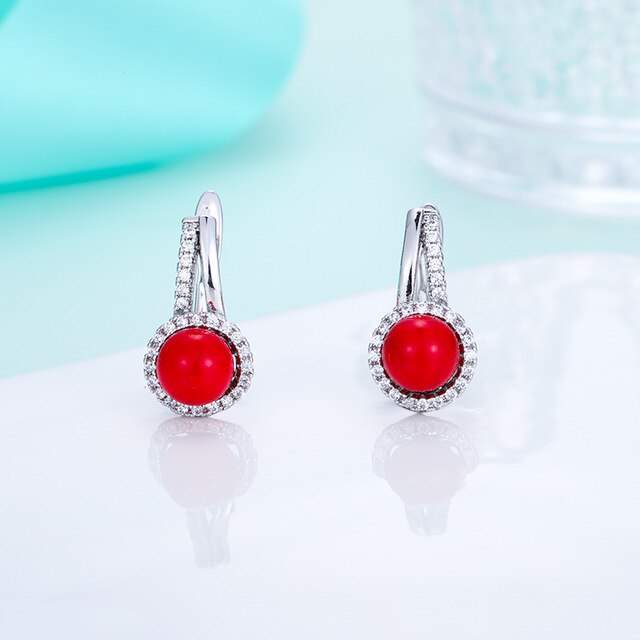 Trendy Black/Red/White Pearl Stud Earrings for Women