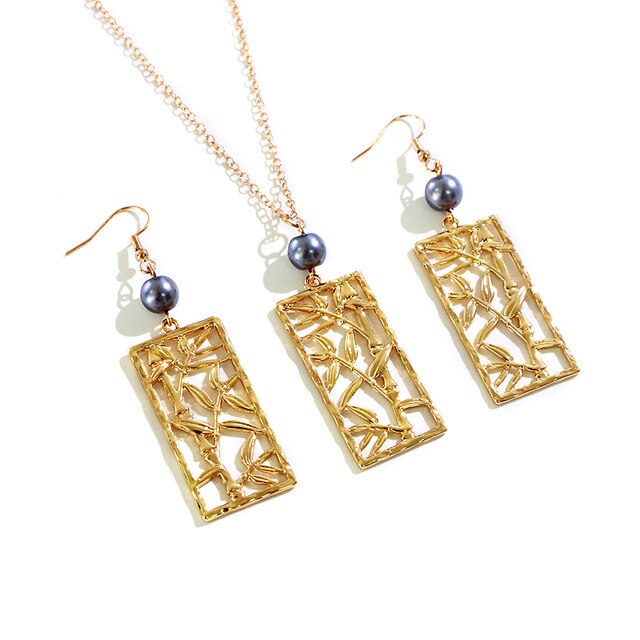 Necklace Pendant Dangle Stud Earrings Set